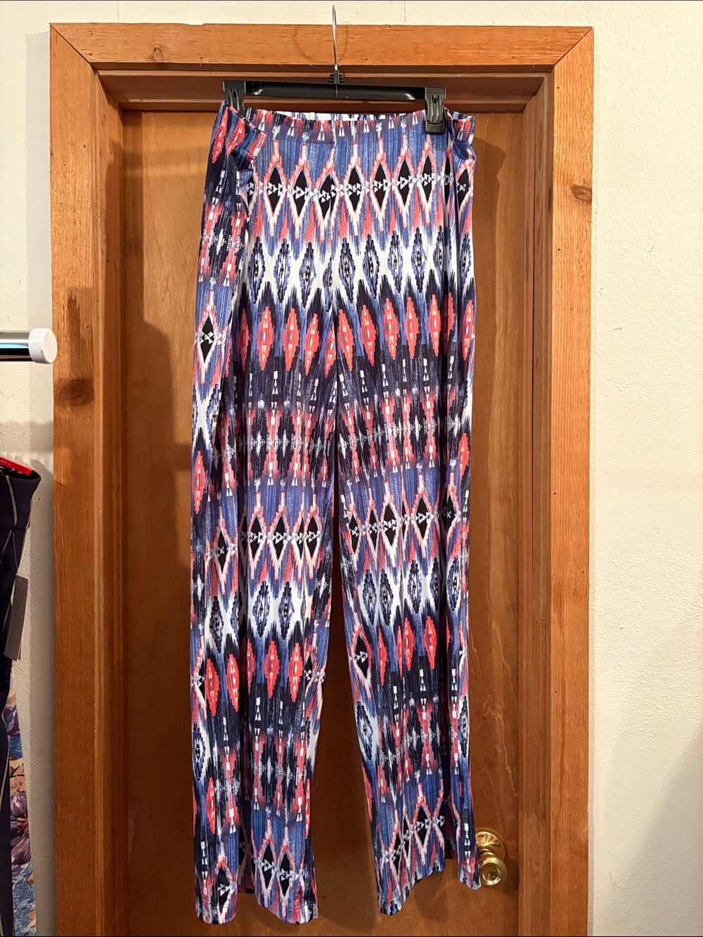 I.N. Studio Printed Straight-Leg Pants in Navy & Coral